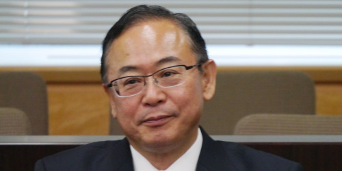umesyoutyu:  話題の人！ 実直で優しそう～！  nice