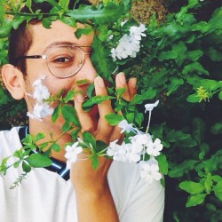 Abre essa janela, primavera quer entrar, pra fazer da nossa voz uma só nota 🍃