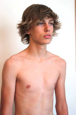 cherryboys18plus:  More amateur twinks from