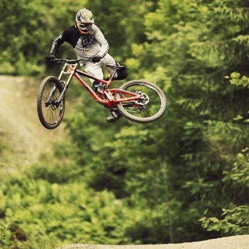 two-wheels-one-love: Pic. by Kèno Derleyn