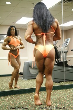 muscular-female-calves.tumblr.com post 82572421045