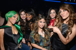 5h-newss:  Fifth Harmony with Lil’ Mama at the AMAS 