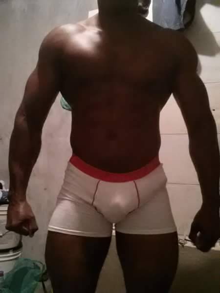 javiactivo:  El negrito sabroson uuuuu hasta el culito mostro jajaja estos “heteros”