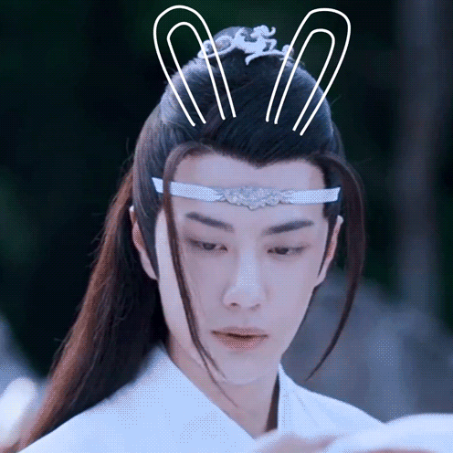 ling-wens - #this cutie is hanguang-jun, one of the twin jades