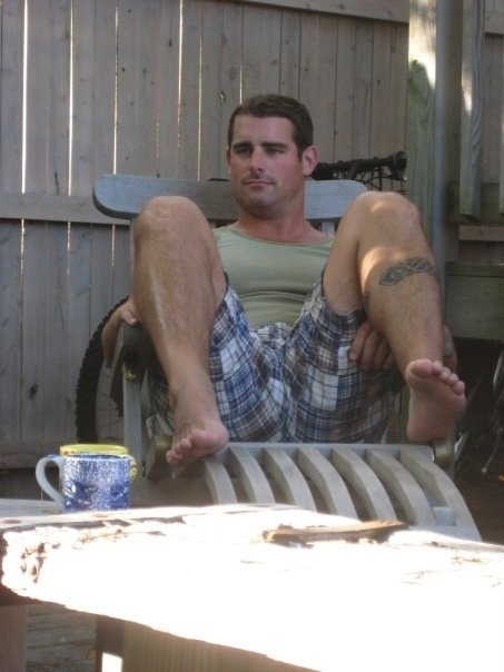 daddy-dave-smith:  marina-and-the-bitches:  HE  IS  THE  HOTTEST  DEMOCRAT  IN  THE