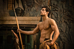 boytrappedinthcloset:  Henry Cavill really