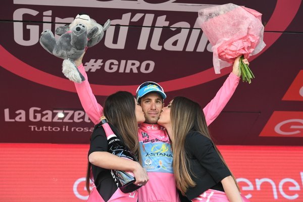 dbarraja:  The Shark is the new Maglia Rosa 