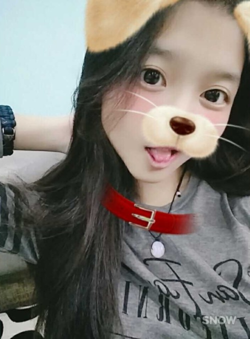 evacheah: 我是淫霜母狗汪汪 诱惑我吗
