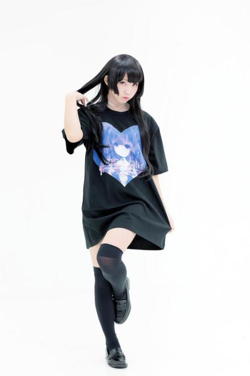 allenddos:  どげざちゃんTシャツ・黒(o・v・o)いつもとは違う雰囲気にチャレンジ、、、！Tシャツ:(@0TL_ )Photo:あおいさん(@aoi_sorani )