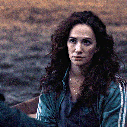 mikeflanaganuniverse:  kate siegel looking hot on a boat