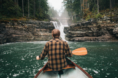 benchandcompass:  front row seat.  gunflint paddle 