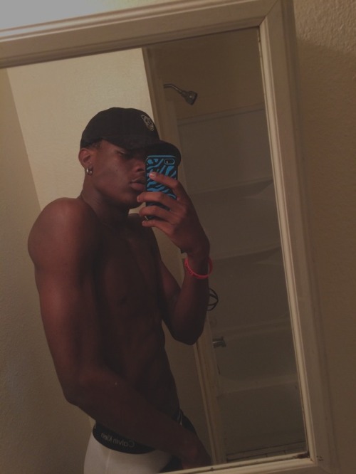javonnie:  Kiss Me  😌