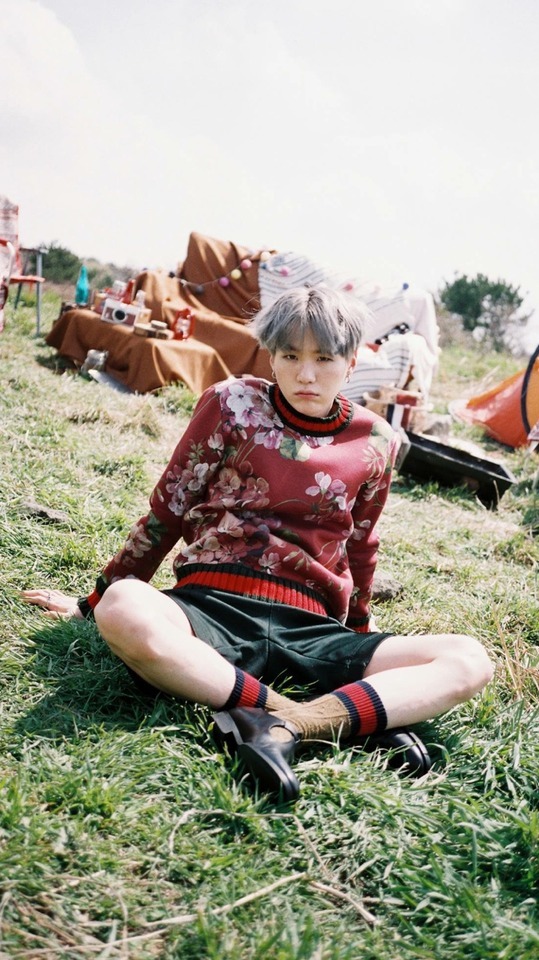( ) Suga Baby Being Absolutely Adorable- Wallpaper Sets