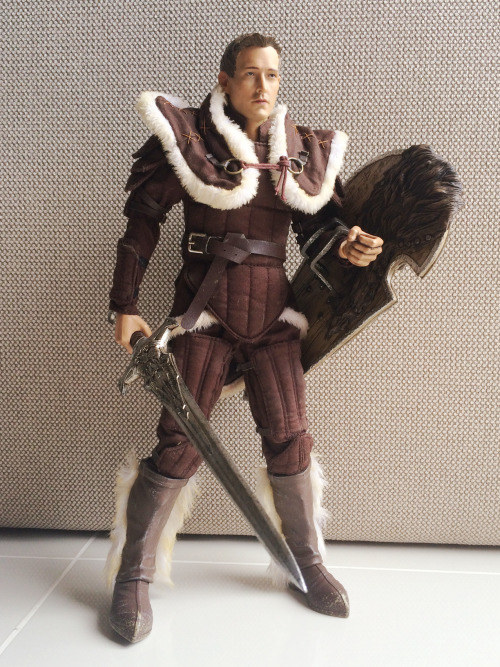 Not art related, but heyy :) Arrived last night. Alistair Theirin from Threezero! Sorry for pic spam