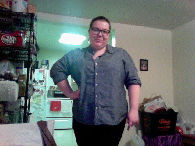feral-tutu:  Fatshion February-Day 16 Shirt-Old Navy Leggings-F21 Earrings-Payless