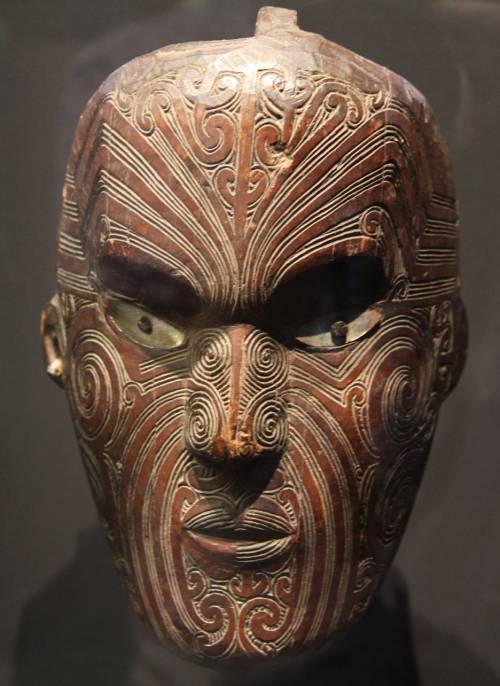 newguineatribalart:Maori mask with traditional tattoo markings