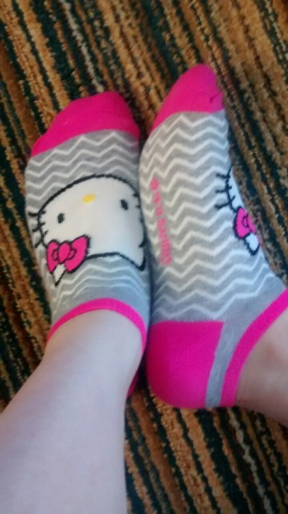 More hello kitty socks