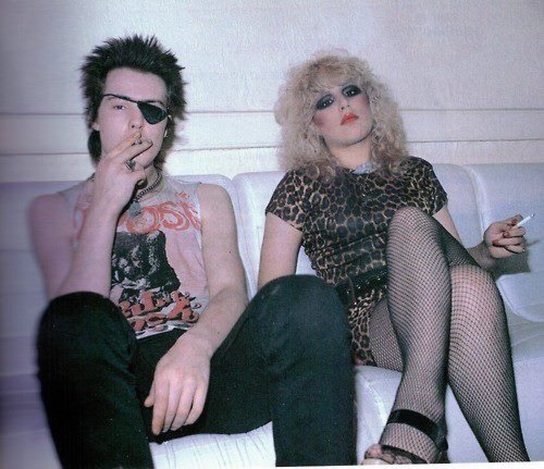 trashcompactorzine:  Dream date.