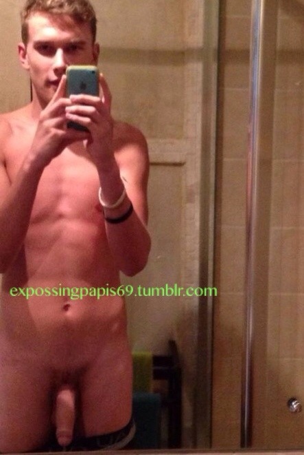 expossingpapis69:  www.expossingpapis69.tumblr.com  Sexy teen from South Africa 😍😍