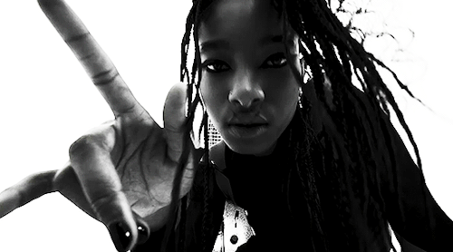 WILLOW - T R A N S P A R E N T S O U L Feat. Travis Barker (Performance Visual)