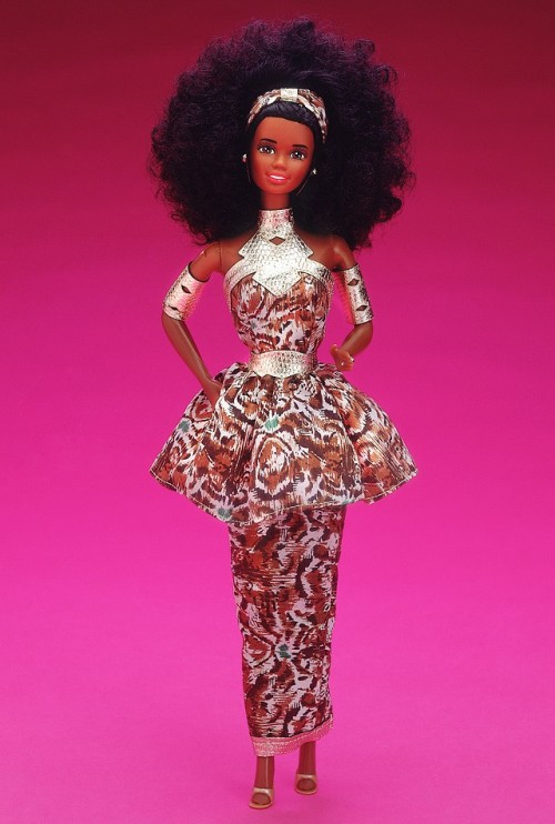 tealass22:bronzeravi:Barbie® Dolls of ColorOnly saw desi Barbies when I was in India. Was real happy