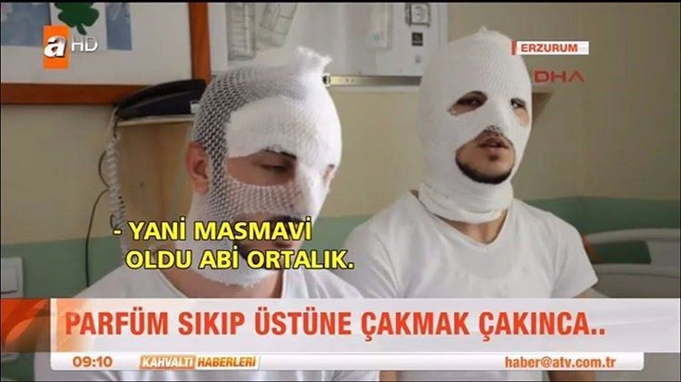 - Yani masmavi oldu abi...