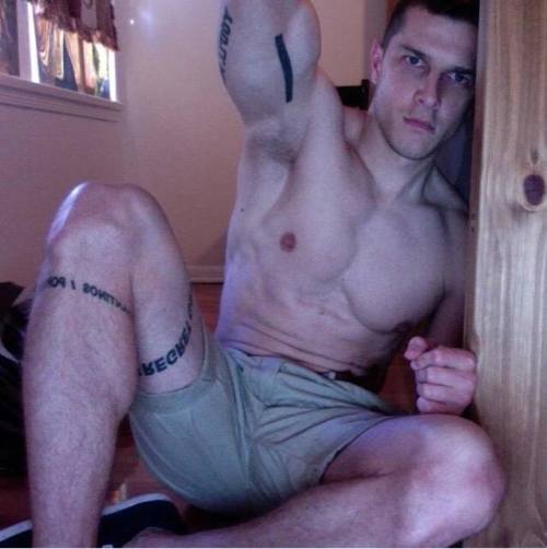 hairymacho:  http://hairymacho.tumblr.com/ 