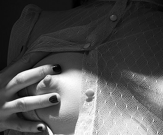 eroticvisualart:  lovevanessa:____❤   Erotic Visual Art - updated every hour! 