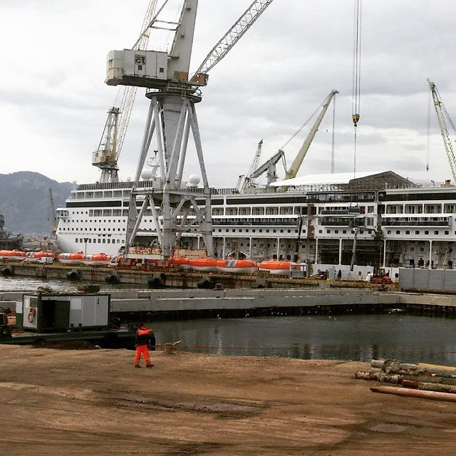 A view of #MscSinfonia in #Fincantieri #shipyard #Palermo today#Reinassance program #allungamento #ship #MSCCrociere