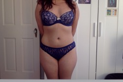 sexysoldier5:  nautisgirl:  (For the anon who waited for 4 days lol)  I have lots of cute panties and cute bras, but they rarely match, so when they do its kinda great ☺️  Those bra and panties are so cute on you! 😘  Thank you! 😘