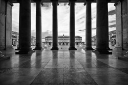 napolisclera:  Piazza del Plebiscito by Arthur