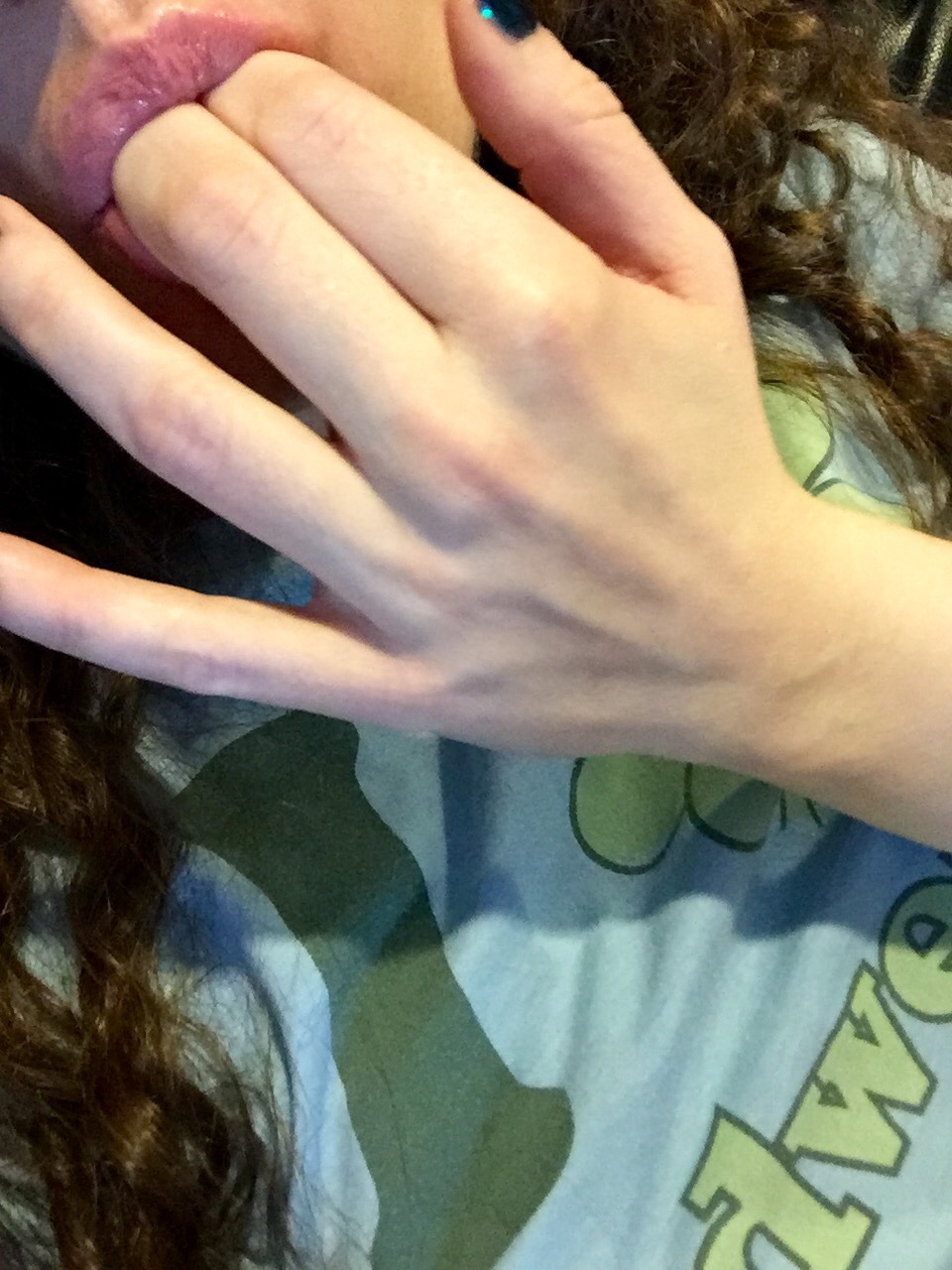 jigglybeanphalange:  My horny pussy was so puffy and wet this morning after rubbing