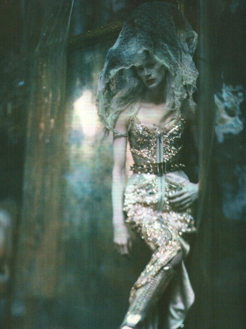 candentia:  Kristen McMenamy in ‘The Grand Couture’ Photographer: Paolo Roversi Dress: Givenchy Haute Couture F/W 2010/11 Vogue Italia September 2010