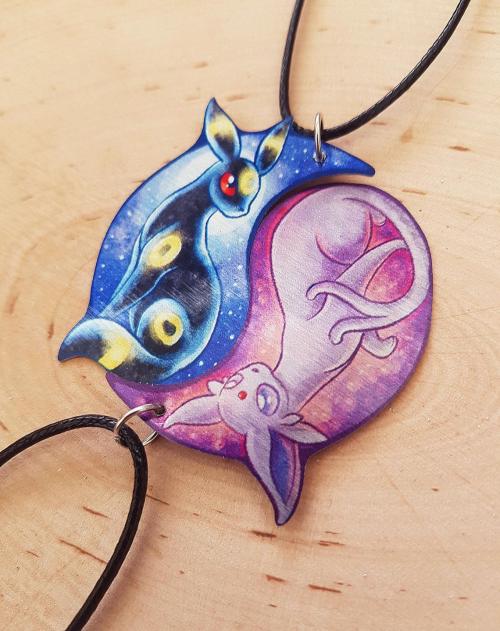 retrogamingblog2:Eeveelution Friendship Necklaces made byTrollWorx