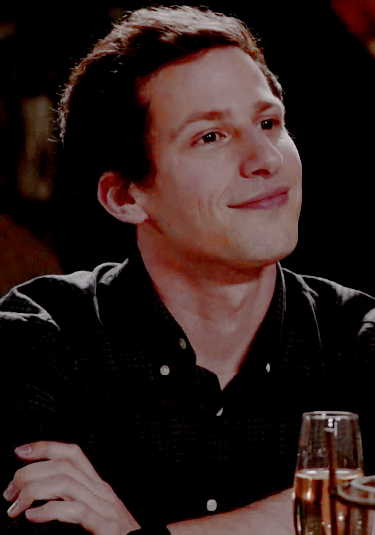 its-a-brand-new-kind-of-me:  Jake Peralta + *heart eyes* towards Amy ❤  