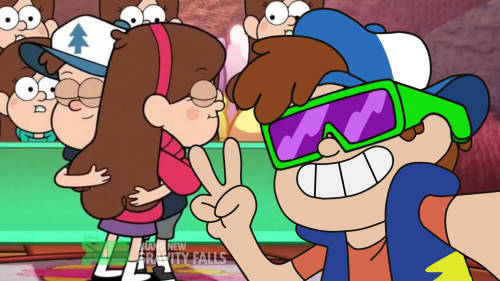 breakfast-serials:    dippy fresh is here to take selfies and have a radical time   