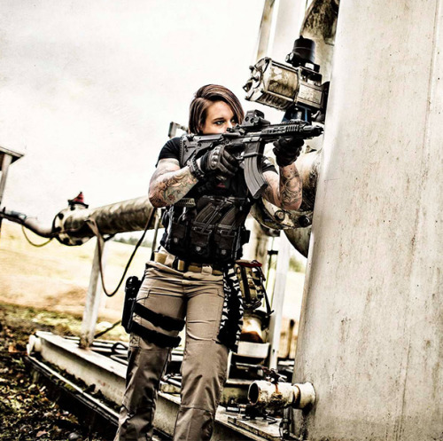 the-awesome-quotes:    Badass Afghanistan Vet Helps Rangers Hunt Down Poachers In Africa