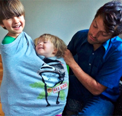 cuddlebearcas:  supernaturalapocalypse:I like the trend of the spn cast having shirts