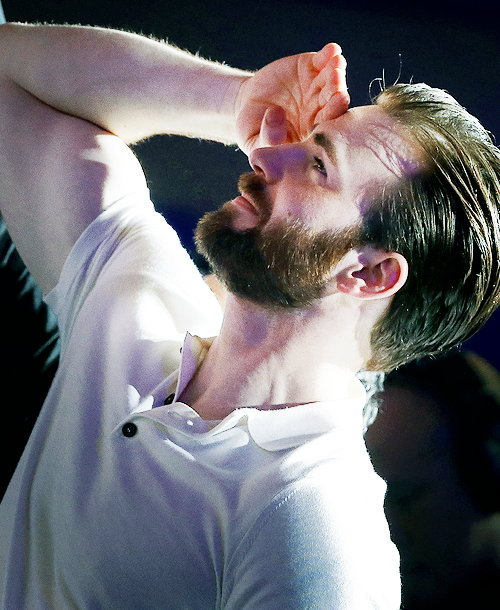 dailychrisevans:  Chris Evans during the Southeast Asia premiere of Marvel’s ‘Captain America: Civil War’ at Marina Bay Sands in Singapore (April 21, 2016) 