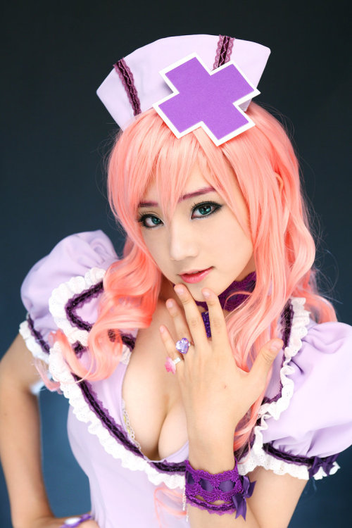 hot-cosplays-babes: Nurse  Cura