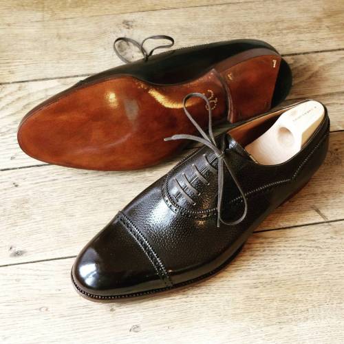 saintcrispins:  Mod. 535 - dark brown Calf Grain leather Oxford for @mqclemm of @eidosnapoli #saintc