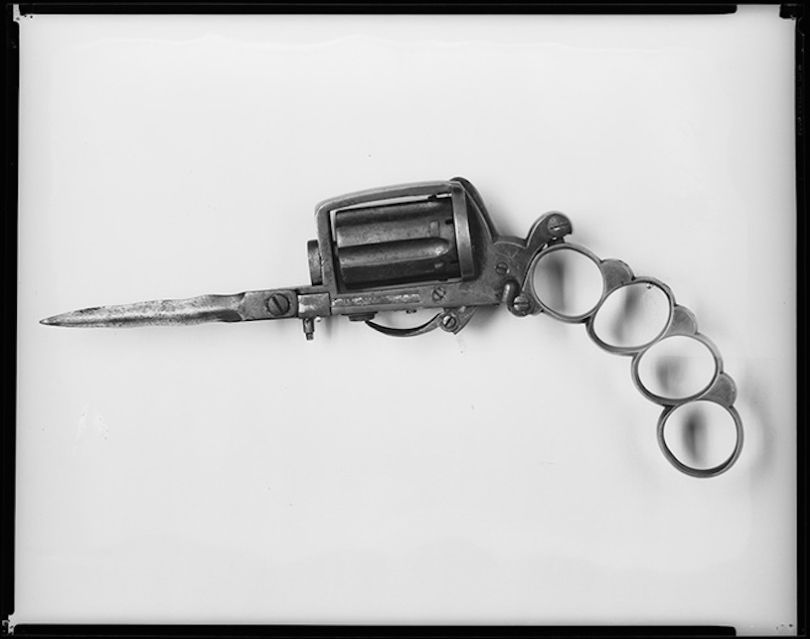tastyhumanburgers:  congenitaldisease:  A gun which consists of a brass knuckle and