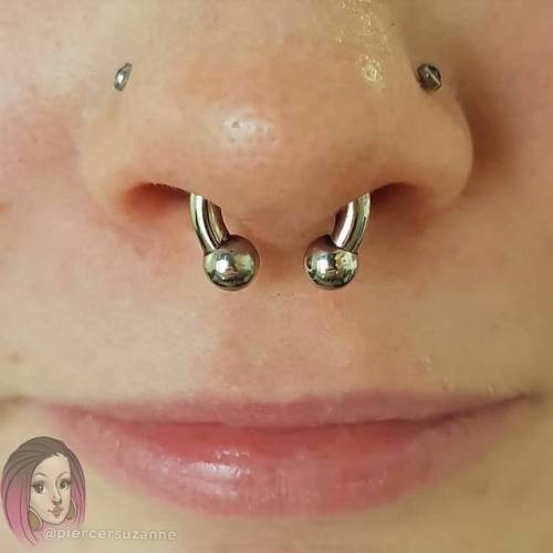 Welcome back after the long weekend! Check out this 10g septum piercing I did last week for @wolfssb