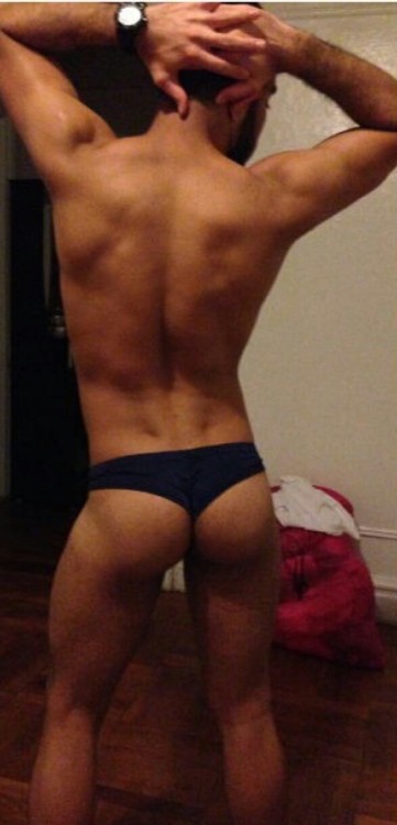 dominicanblackboy:Sexy gorgeous fat red ass Jason Jerez got a delicious dick between his legs !😍😍😍😍