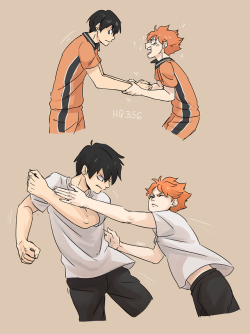 k-a-r-o-1221:  At last, Hinata’s obsession with hands manifests. 