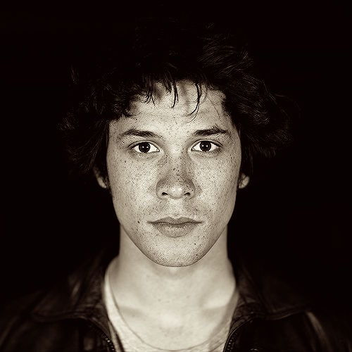 thefutureunseen: Dear Tumblr Family, I’m looking for a beta for my The 100 fanfic set in Hogwa