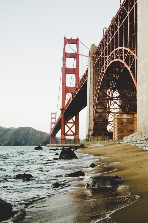 0rient-express:  Lost and heading west | by dоky.   I am ready to go back to San Fran. Soon.