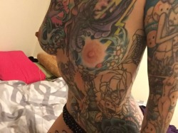 AndiCakes showing off her ink in this sexy