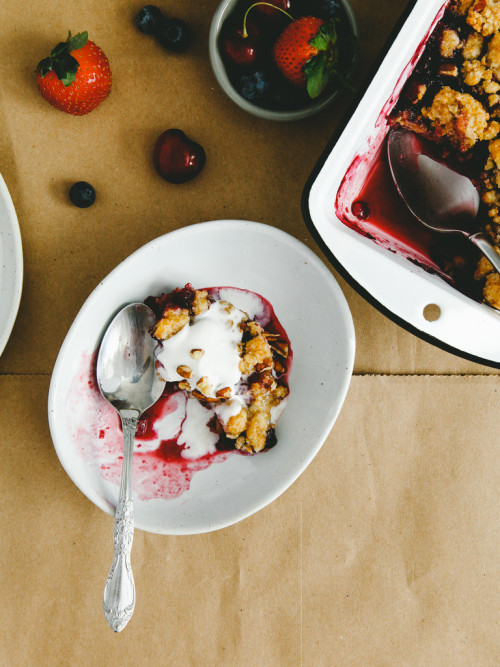 Summer Fruit Pecan Crisp