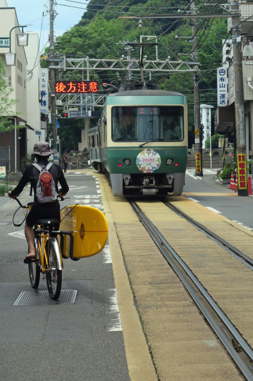 ninetail-fox:Enoden ,Kamakura